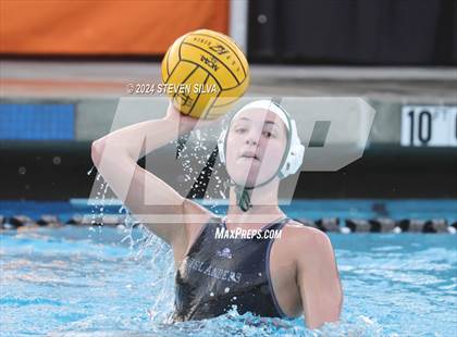 Thumbnail 2 in Coronado vs. Santana (CIF SDS D1 Final) photogallery.