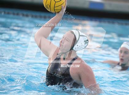 Thumbnail 3 in Coronado vs. Santana (CIF SDS D1 Final) photogallery.