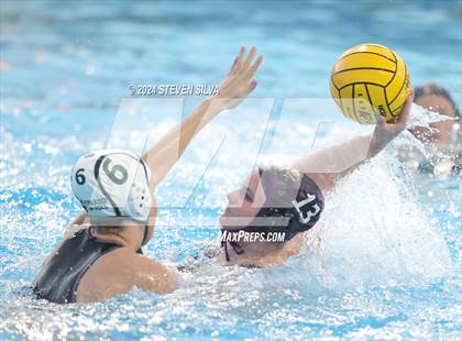 Thumbnail 3 in Coronado vs. Santana (CIF SDS D1 Final) photogallery.