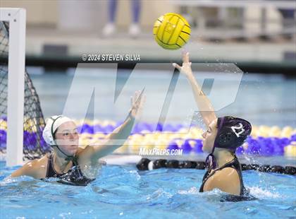 Thumbnail 1 in Coronado vs. Santana (CIF SDS D1 Final) photogallery.