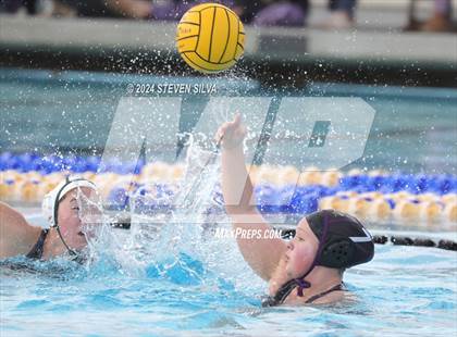 Thumbnail 1 in Coronado vs. Santana (CIF SDS D1 Final) photogallery.