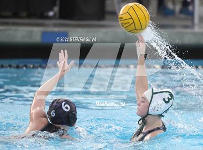 Thumbnail 3 in Coronado vs. Santana (CIF SDS D1 Final) photogallery.