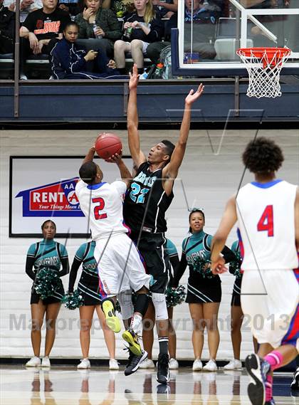 Thumbnail 3 in San Leandro vs. Deer Valley (CIF NCS D1 Final) photogallery.