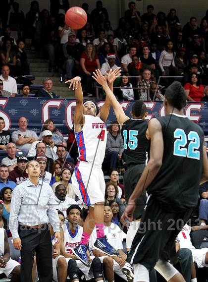 Thumbnail 1 in San Leandro vs. Deer Valley (CIF NCS D1 Final) photogallery.