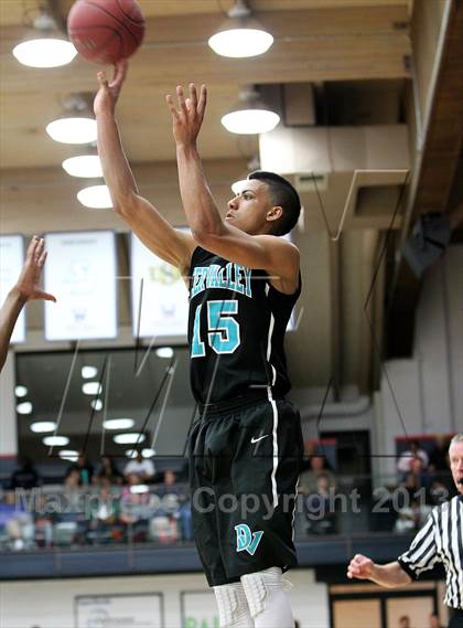 Thumbnail 2 in San Leandro vs. Deer Valley (CIF NCS D1 Final) photogallery.