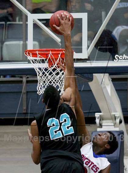 Thumbnail 1 in San Leandro vs. Deer Valley (CIF NCS D1 Final) photogallery.