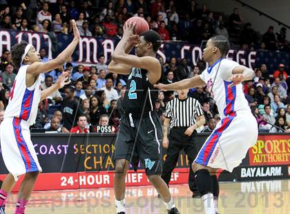 Thumbnail 1 in San Leandro vs. Deer Valley (CIF NCS D1 Final) photogallery.