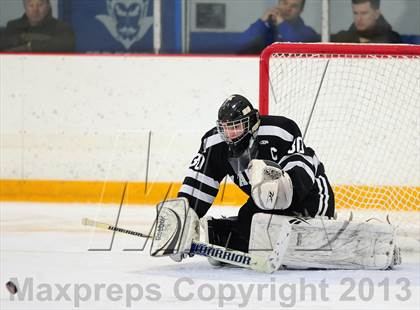 Thumbnail 2 in Xavier vs. Notre Dame photogallery.