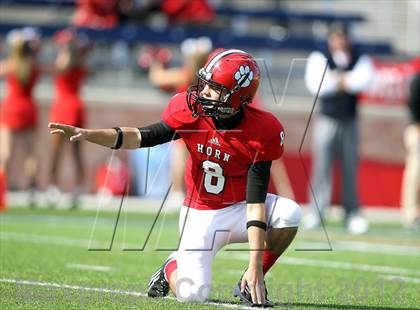Thumbnail 3 in Garland vs. Horn (UIL 5A Division I Bi-District Playoff) photogallery.