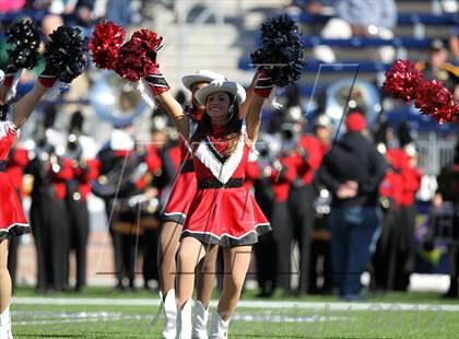 Thumbnail 1 in Garland vs. Horn (UIL 5A Division I Bi-District Playoff) photogallery.