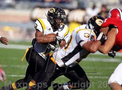 Thumbnail 2 in Garland vs. Horn (UIL 5A Division I Bi-District Playoff) photogallery.