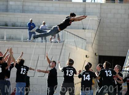 Thumbnail 2 in Garland vs. Horn (UIL 5A Division I Bi-District Playoff) photogallery.