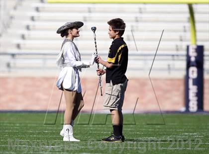 Thumbnail 2 in Garland vs. Horn (UIL 5A Division I Bi-District Playoff) photogallery.
