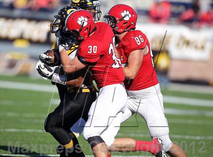 Thumbnail 3 in Garland vs. Horn (UIL 5A Division I Bi-District Playoff) photogallery.