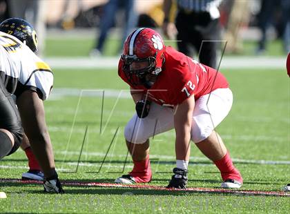 Thumbnail 2 in Garland vs. Horn (UIL 5A Division I Bi-District Playoff) photogallery.
