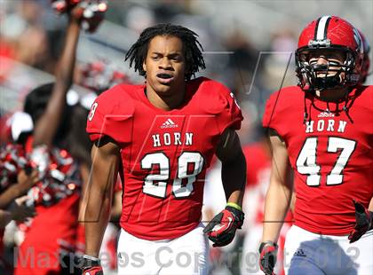 Thumbnail 3 in Garland vs. Horn (UIL 5A Division I Bi-District Playoff) photogallery.