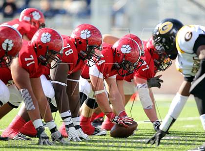 Thumbnail 2 in Garland vs. Horn (UIL 5A Division I Bi-District Playoff) photogallery.