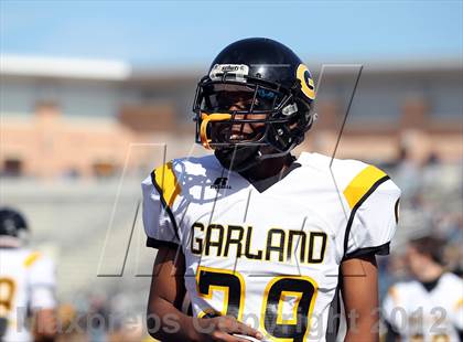 Thumbnail 3 in Garland vs. Horn (UIL 5A Division I Bi-District Playoff) photogallery.