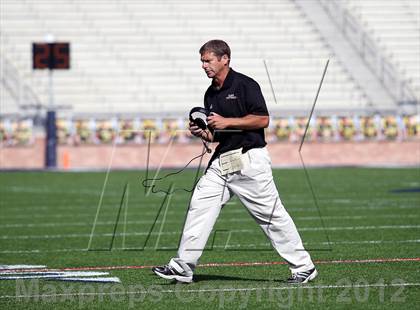 Thumbnail 1 in Garland vs. Horn (UIL 5A Division I Bi-District Playoff) photogallery.