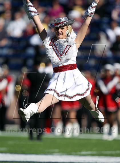 Thumbnail 2 in Garland vs. Horn (UIL 5A Division I Bi-District Playoff) photogallery.