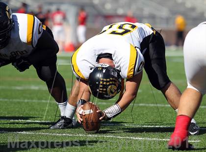Thumbnail 1 in Garland vs. Horn (UIL 5A Division I Bi-District Playoff) photogallery.