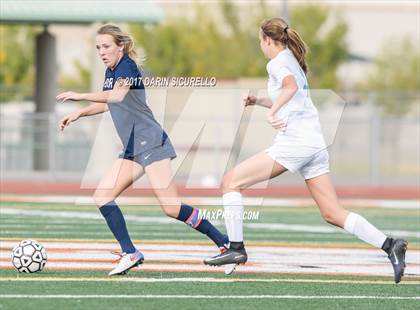 Thumbnail 3 in Perry vs. Highland (Coyote Classic)  photogallery.