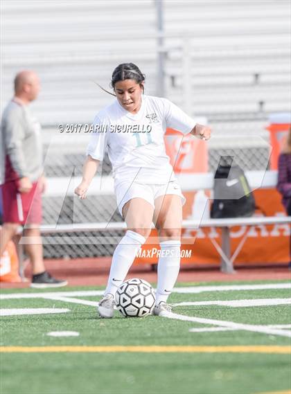 Thumbnail 1 in Perry vs. Highland (Coyote Classic)  photogallery.