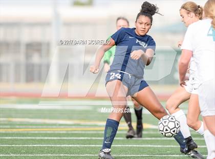 Thumbnail 2 in Perry vs. Highland (Coyote Classic)  photogallery.