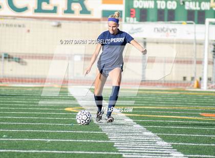 Thumbnail 2 in Perry vs. Highland (Coyote Classic)  photogallery.