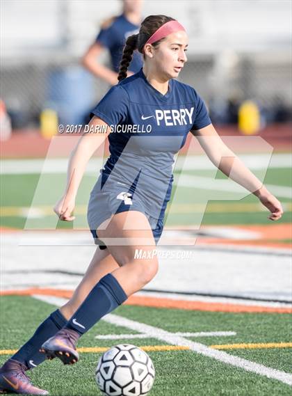 Thumbnail 1 in Perry vs. Highland (Coyote Classic)  photogallery.