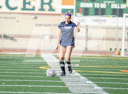 Thumbnail 1 in Perry vs. Highland (Coyote Classic)  photogallery.