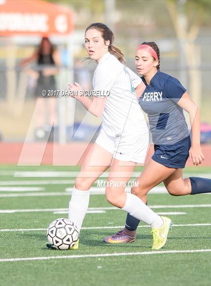 Thumbnail 3 in Perry vs. Highland (Coyote Classic)  photogallery.