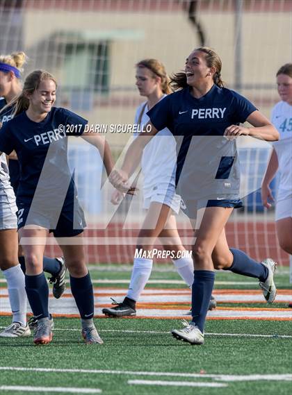 Thumbnail 2 in Perry vs. Highland (Coyote Classic)  photogallery.