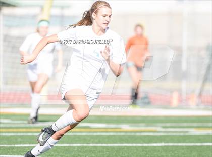 Thumbnail 2 in Perry vs. Highland (Coyote Classic)  photogallery.