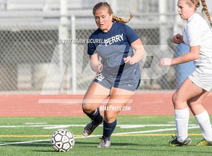 Thumbnail 2 in Perry vs. Highland (Coyote Classic)  photogallery.