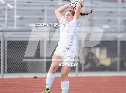 Thumbnail 2 in Perry vs. Highland (Coyote Classic)  photogallery.
