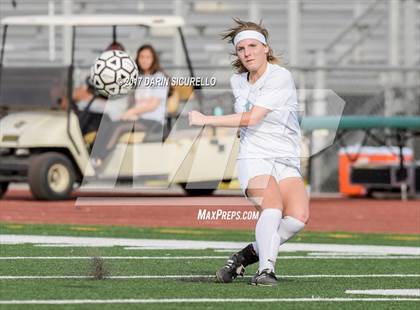 Thumbnail 2 in Perry vs. Highland (Coyote Classic)  photogallery.