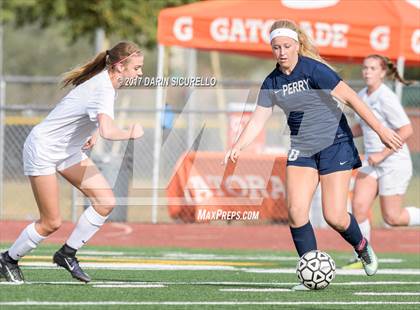 Thumbnail 2 in Perry vs. Highland (Coyote Classic)  photogallery.