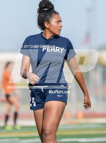 Thumbnail 2 in Perry vs. Highland (Coyote Classic)  photogallery.