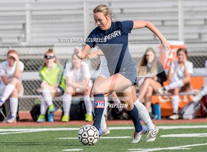 Thumbnail 2 in Perry vs. Highland (Coyote Classic)  photogallery.