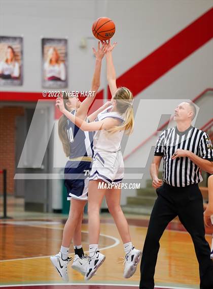 Thumbnail 1 in Tri-West Hendricks vs. Greencastle (IHSAA 3A Sectional Semifinal) photogallery.