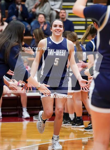 Thumbnail 1 in Tri-West Hendricks vs. Greencastle (IHSAA 3A Sectional Semifinal) photogallery.