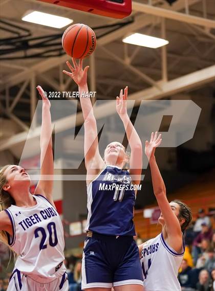 Thumbnail 2 in Tri-West Hendricks vs. Greencastle (IHSAA 3A Sectional Semifinal) photogallery.