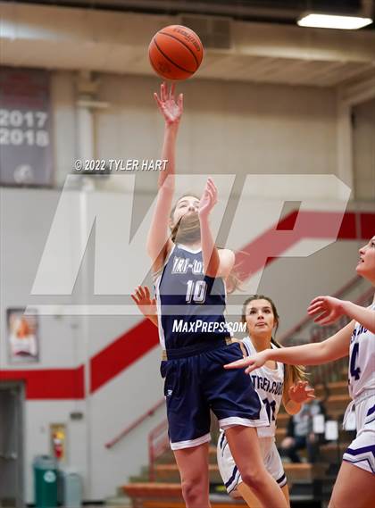 Thumbnail 3 in Tri-West Hendricks vs. Greencastle (IHSAA 3A Sectional Semifinal) photogallery.