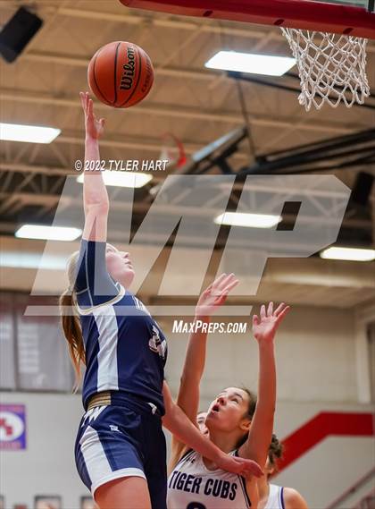 Thumbnail 2 in Tri-West Hendricks vs. Greencastle (IHSAA 3A Sectional Semifinal) photogallery.