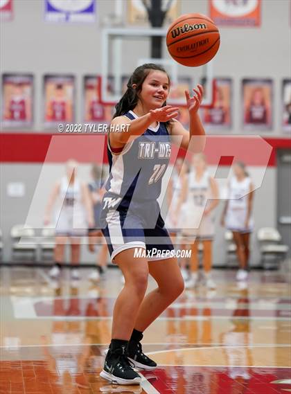 Thumbnail 1 in Tri-West Hendricks vs. Greencastle (IHSAA 3A Sectional Semifinal) photogallery.