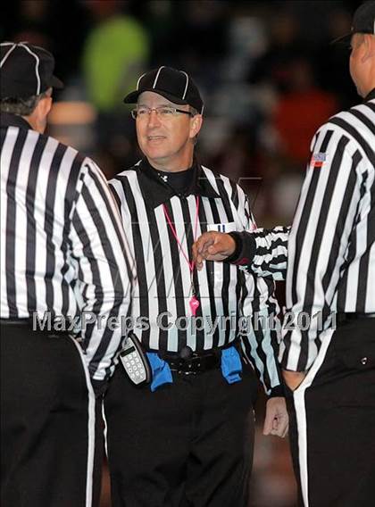 Thumbnail 1 in Freeburg @ Rochester (IHSA Class 4A 1st Round) photogallery.