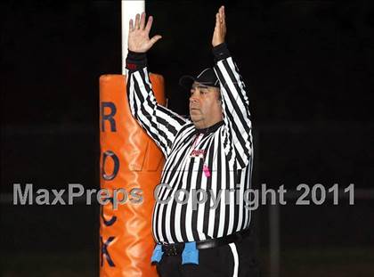 Thumbnail 3 in Freeburg @ Rochester (IHSA Class 4A 1st Round) photogallery.