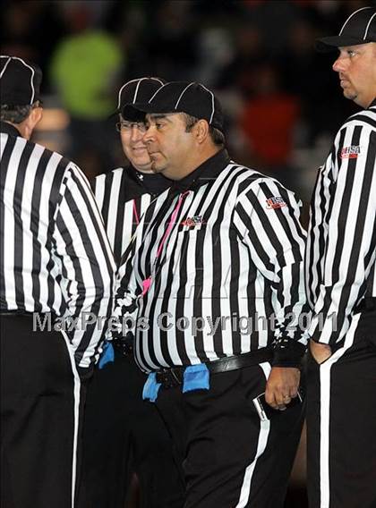 Thumbnail 2 in Freeburg @ Rochester (IHSA Class 4A 1st Round) photogallery.