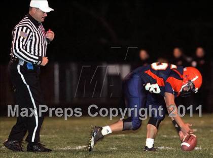 Thumbnail 3 in Freeburg @ Rochester (IHSA Class 4A 1st Round) photogallery.